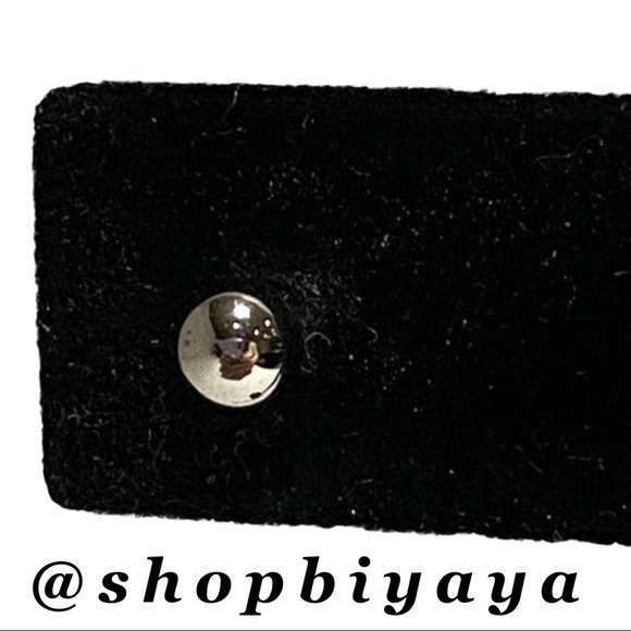 So Silver Tone Simple Minimalist Stud Earrings Set - Picture 9 of 13